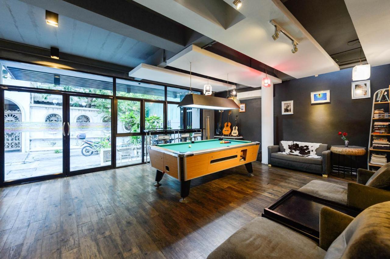 Cheqinn Hostel - Sukhumvit 4 Nana Plaza Bangkok Luaran gambar